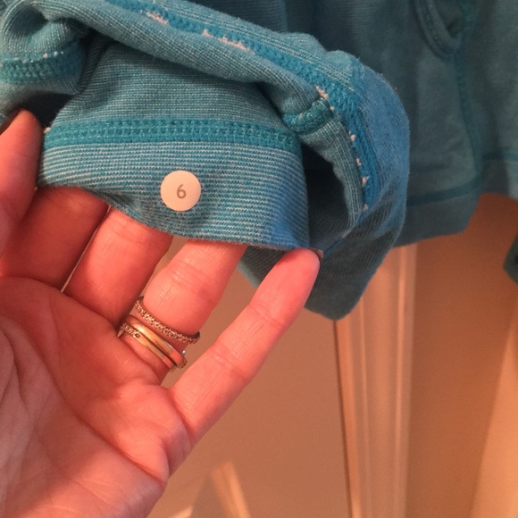 Lululemon resolution Pullover size 6 - Picture 5 of 8